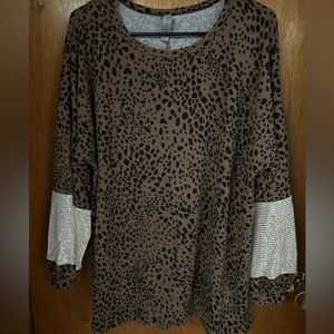Spotted and rhinestone long sleeve HoneyMe shirt